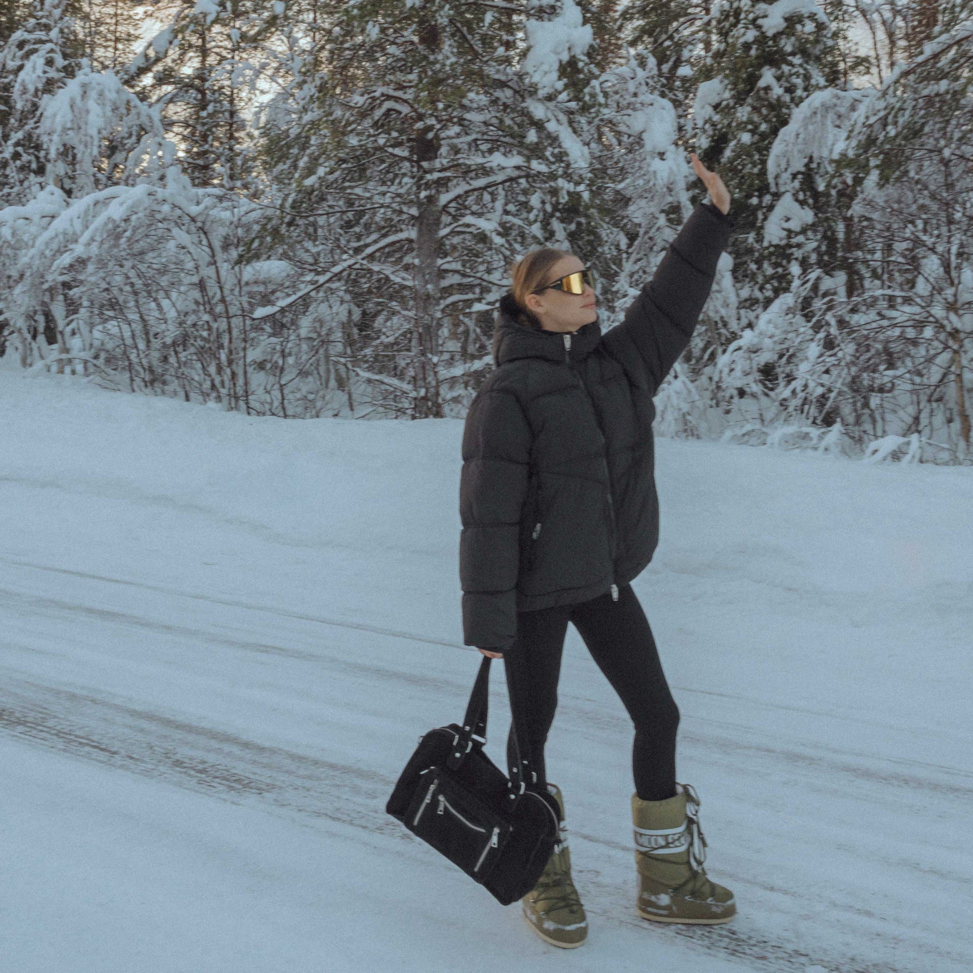 Núnoo Mille new suede Black Maxi Black