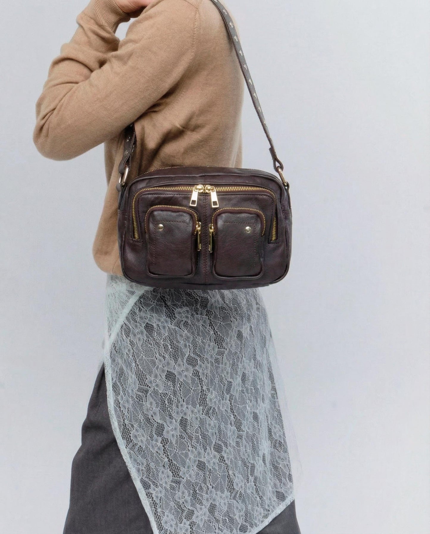 Núnoo Ellie Air 1 Dark Brown w. Gold Medium Dark brown