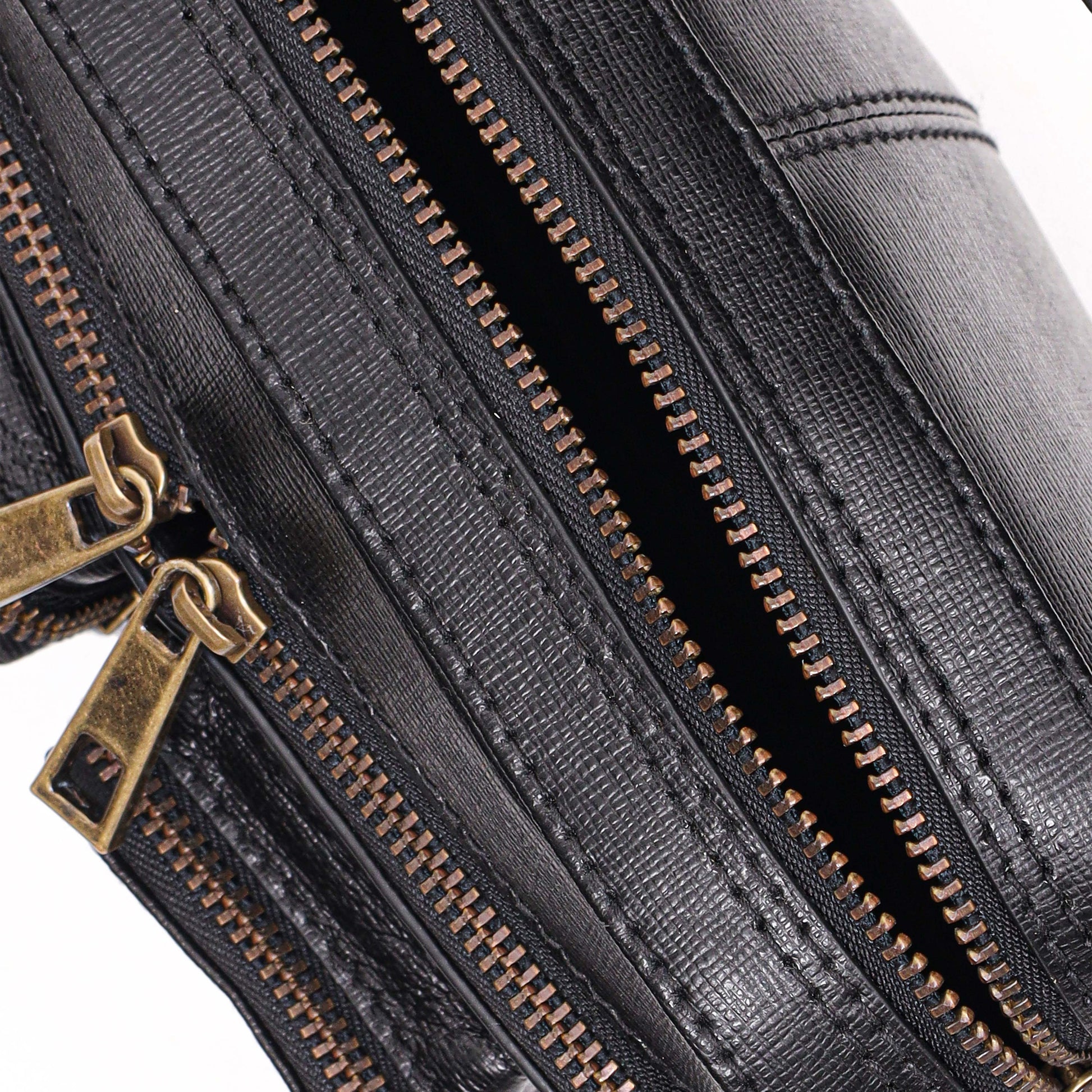 Núnoo Helena eyelet Florence Black Small bag Black
